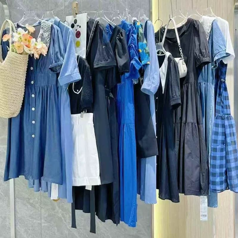 25 летних женских модных платьев, комплектов, юбок и других предметов в европейском и корейском стиле в прямом эфире. Распродажа.