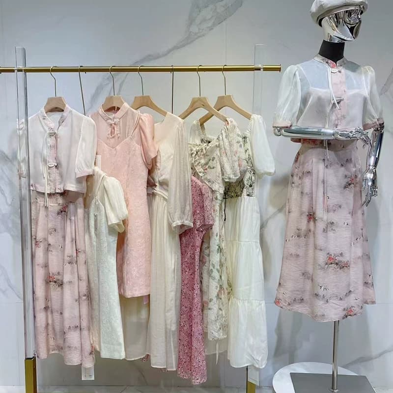 【Y Yingmeiya】Распродажа летних платьев и костюмов в фирменном магазине, оптовая продажа излишков брендов.