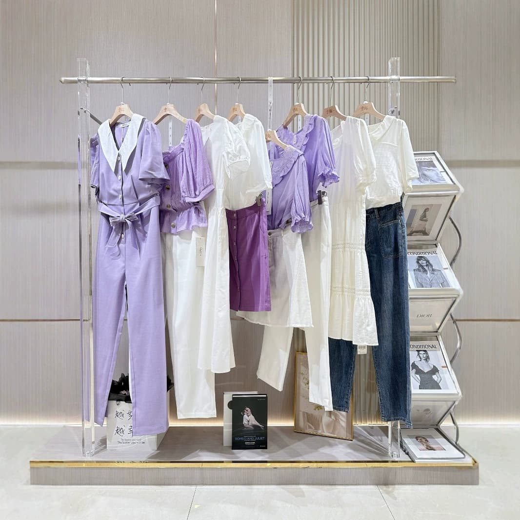 Летняя одежда, брендовые скидки, женская одежда, разные товары, оптовая продажа платьев со стрит-столов, распродажа одежды, поставка из первых рук